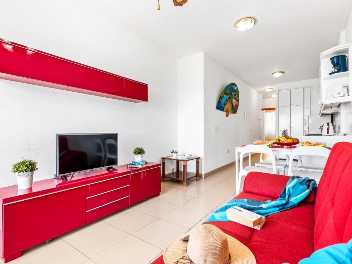Апартаменти 1 1 Beautiful Seafront With Balcony And Wifi Лос-Крістіанос Екстер'єр фото