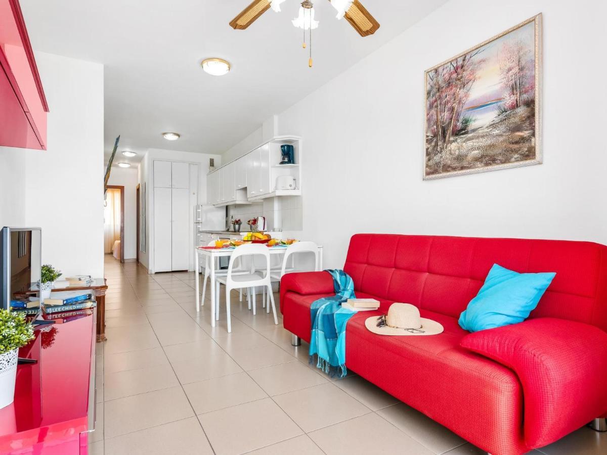 Апартаменти 1 1 Beautiful Seafront With Balcony And Wifi Лос-Крістіанос Екстер'єр фото