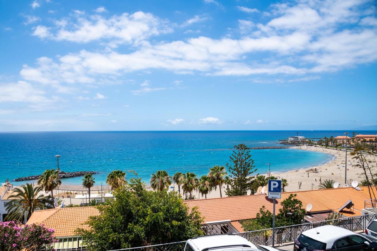Апартаменти 1 1 Beautiful Seafront With Balcony And Wifi Лос-Крістіанос Екстер'єр фото